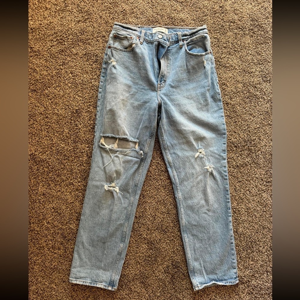 Abercrombie the 90’s Straight Ultra High Rise Curve Love